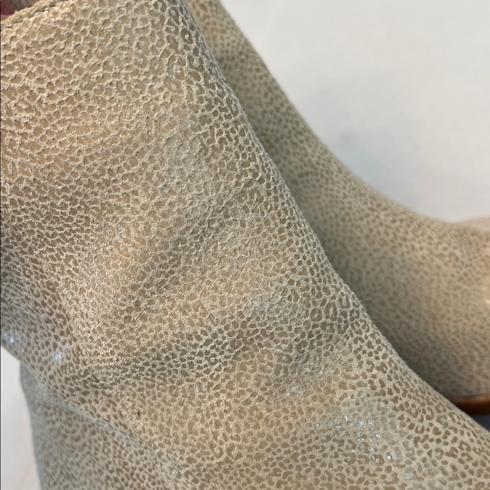 MATISSE CATY WOMEN’S CREAM LEATHER POINTY TOE ANIMAL PRINT ANKLE BOOTS SIZE 7 - Picture 15 of 16